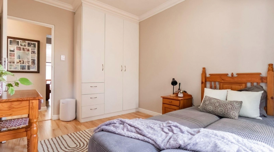 5 Bedroom Property for Sale in Bergsig Western Cape